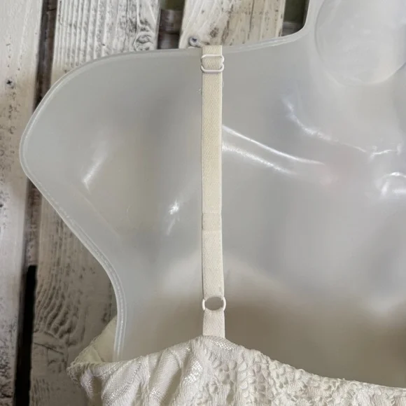 Floral Lace Dress Semi Sheer Skirt Built In Bra Size Medium Whimsy Boho Sundress - Picture 7 of 9